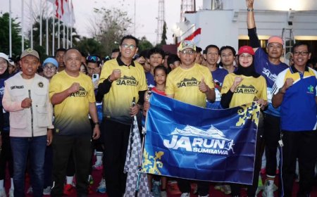 Meriahkan HUT KE-81 RI, Bupati Sumbawa Lepas Peserta JARun Sumbawa 2026