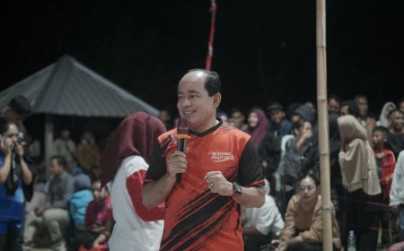 Ketua DPC PDI Perjuangan Sumbawa Tutup Soekarno Cup Zona Selatan, Juara Zona Melaju ke Grand Final