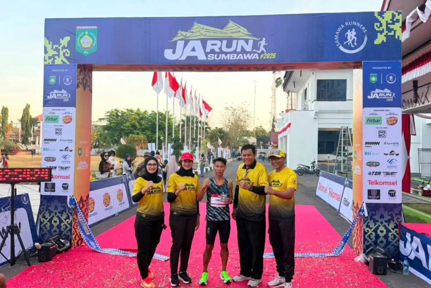Meriahkan HUT KE-81 RI, Bupati Sumbawa Lepas Peserta JARun Sumbawa 2026