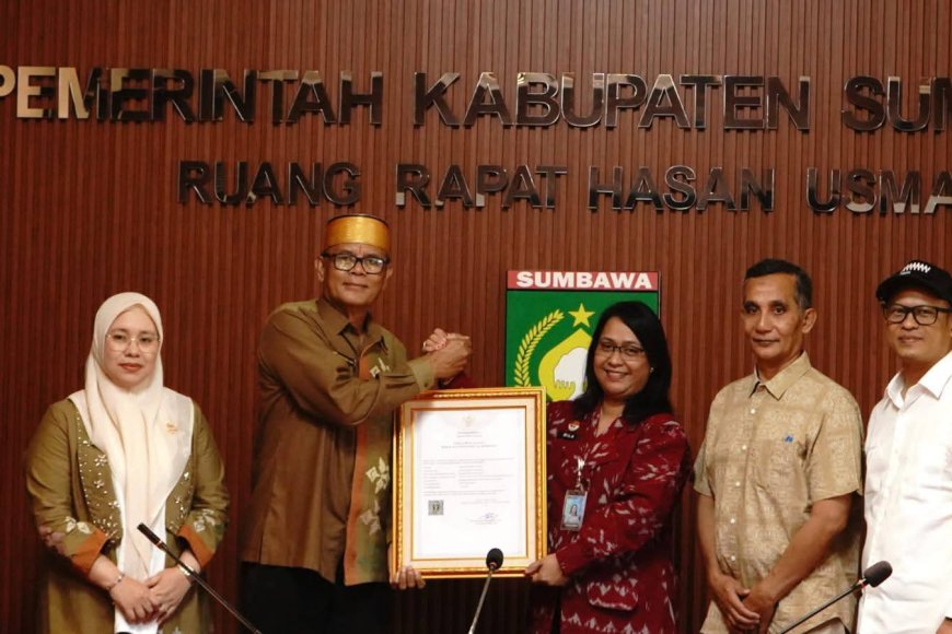 55 Motif Kre Alang Sumbawa Bersertifikat HAKI, Pemda Dorong Pelestarian Dan Regenerasi Penenun