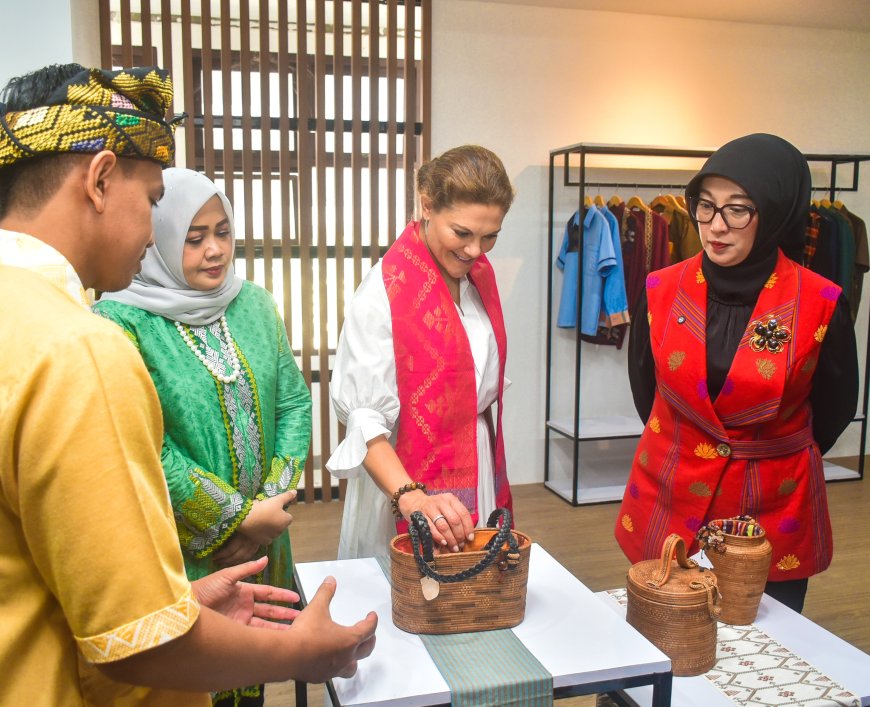 Putri Victoria Kagumi Karya Perempuan NTB di Bale Kita