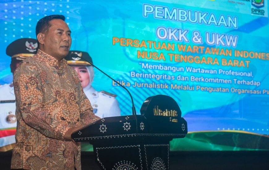 Cetak Wartawan Berintegritas, PWI NTB Resmi Buka Rangkaian OKK dan UKW 2026
