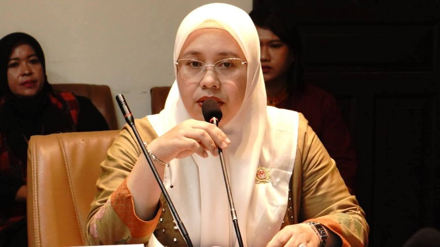 55 Motif Kre Alang Sumbawa Bersertifikat HAKI, Pemda Dorong Pelestarian Dan Regenerasi Penenun
