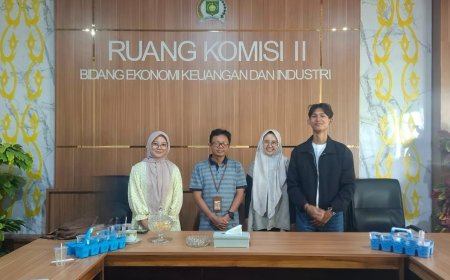 Mahasiswa Ilmu Komunikasi Sumbawa Besar Bedah Dunia Jurnalistik Bersama Founder Amar Media