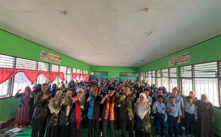 Perkokoh Sinergi Pendidikan Dan Keluarga, SMPN 2 Unter Iwes Sukses Gelar  "Satu Jam Bersama Ayah Atau Bunda"