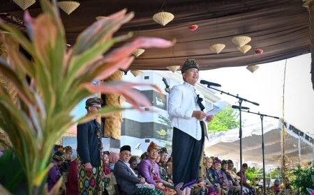 HUT ke-81 Lombok Tengah, Gubernur Tekankan Pembangunan yang Merata dan Berkarakter