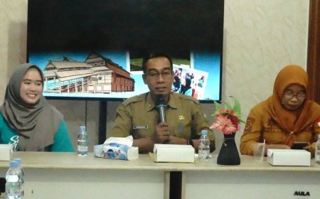 Jangkau Seluruh Desa dengan Internet, Diskominfotiksandi Sumbawa Bersama BAKTI Komdigi Pacu Literasi Digital UMKM