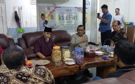 Kehangatan Malam Minggu Bersama Wakil Bupati Sumbawa: Dari Diskusi UMKM, Seni Budaya, hingga Cerita Haru di Tengah Hujan
