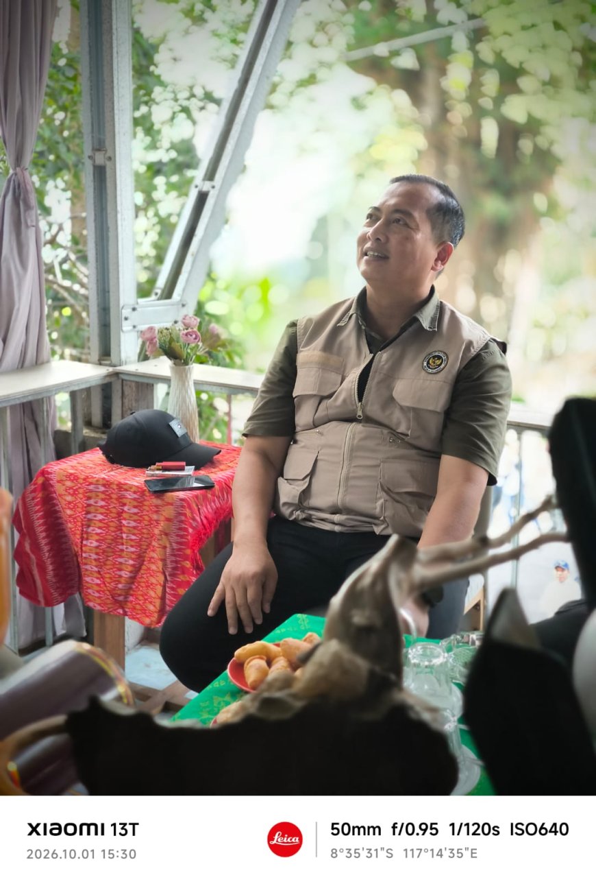 Menikmati Kopi Punik di Atas Awan Sumbawa: Saat Gubernur NTB Singgah di Kedai Wiwin Suryani