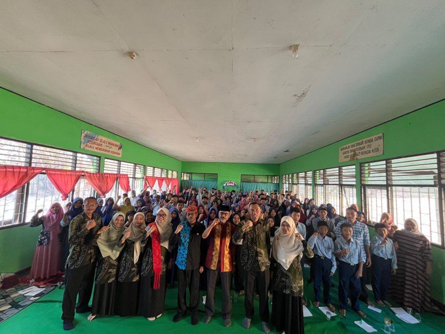 Perkokoh Sinergi Pendidikan Dan Keluarga, SMPN 2 Unter Iwes Sukses Gelar  "Satu Jam Bersama Ayah Atau Bunda"