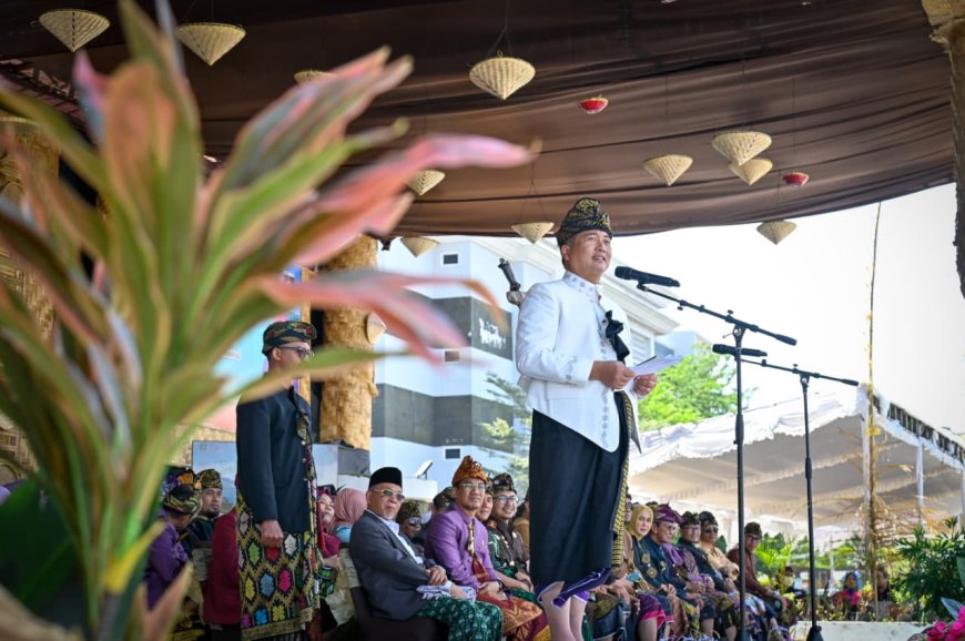 HUT ke-81 Lombok Tengah, Gubernur Tekankan Pembangunan yang Merata dan Berkarakter