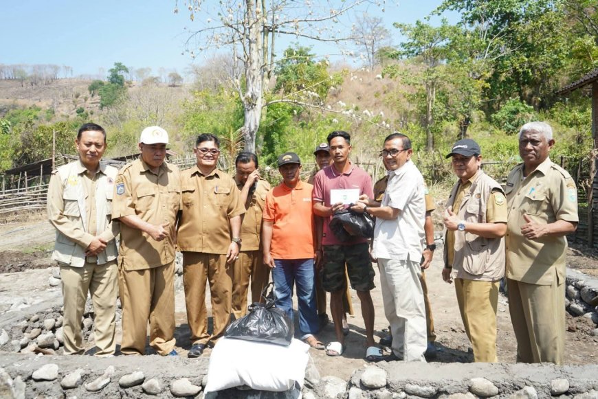 Wabup Sumbawa Tinjau Korban Kebakaran Di Kerekeh, Dorong Penanganan Cepat