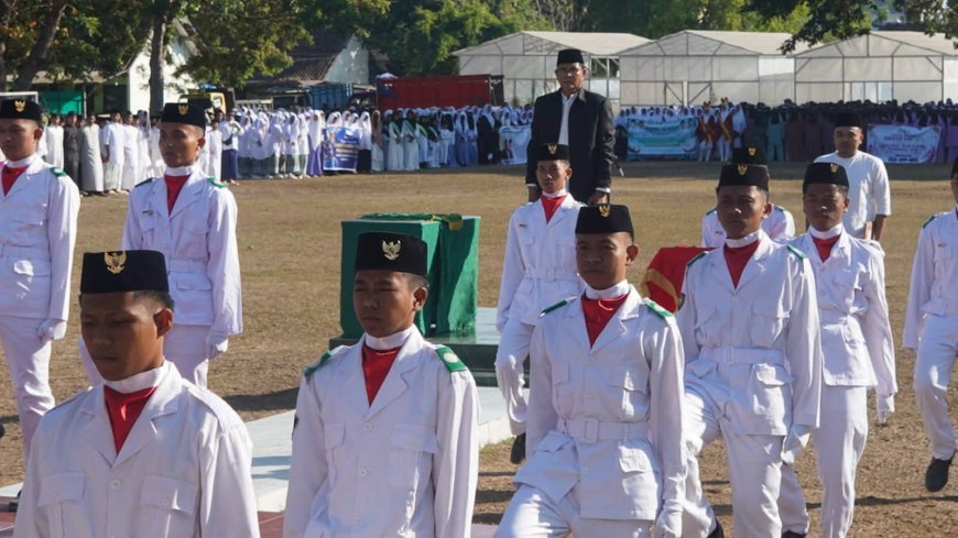 Peringati Hari Santri Nasional 2026, Bupati Sumbawa Ajak Santri Kuasai Ilmu dan Teknologi